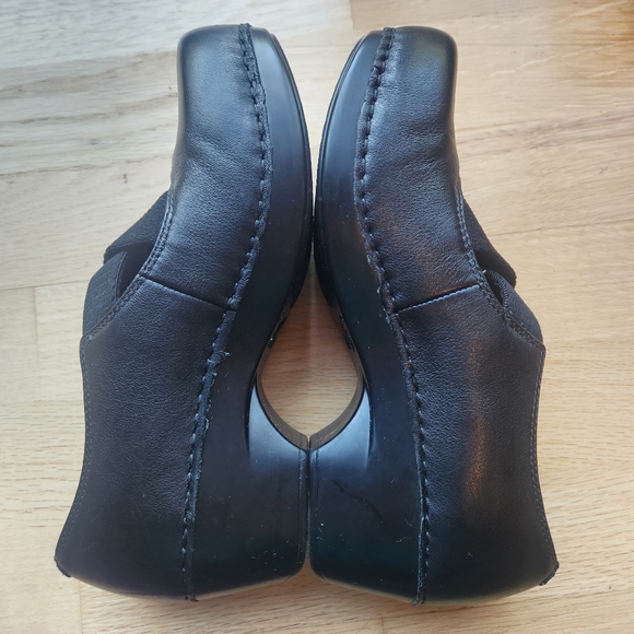 Danskos - Picture 6 of 11